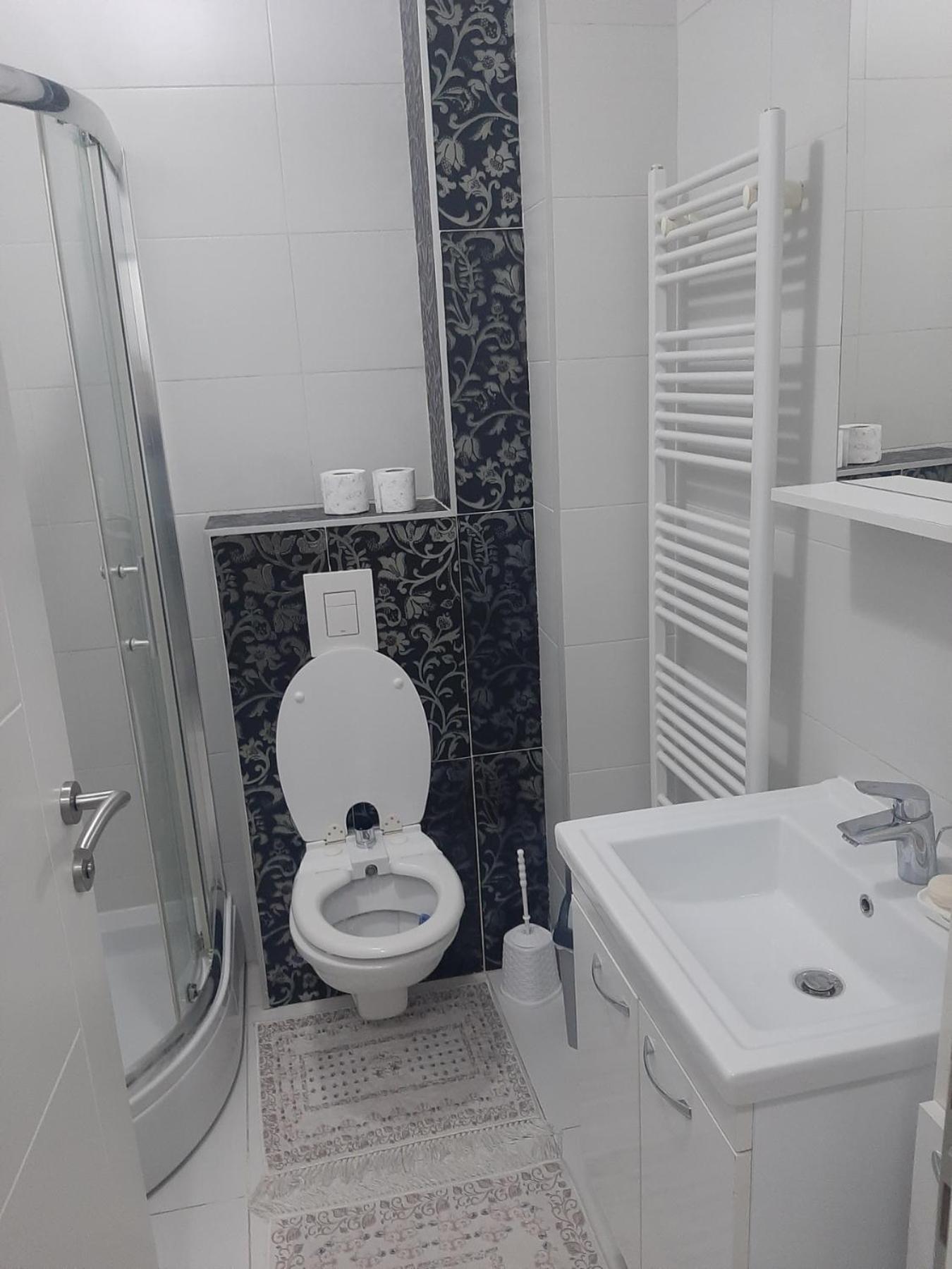 Nelly Apartment